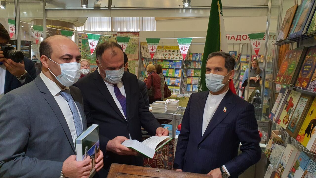 Iran stand draws attentionsat Minsk Int’l Book Fair