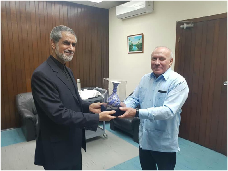 Iranian envoy confers with Cuban energy minister