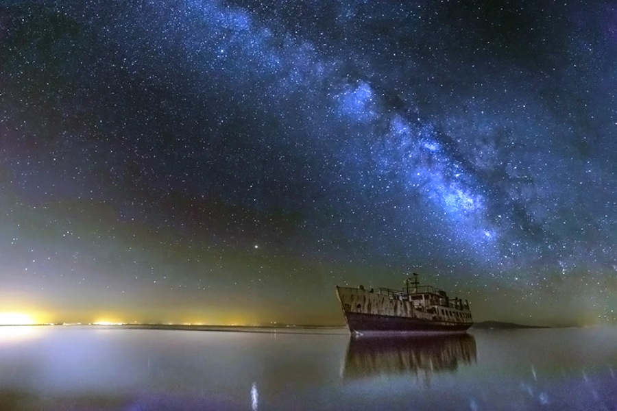 Hamzeh ship ferrying at Iran's Urmia Lake due to high water